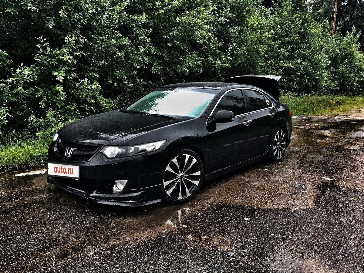 Черный Honda Accord Type s 2008